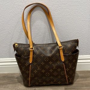 Authentic Louis Vuitton shoulder tote